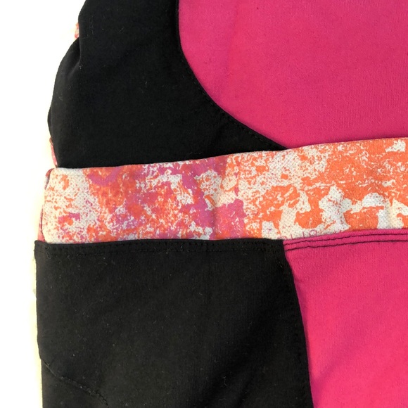 Workout Tank w Quarter Zip - Picture 3 of 6